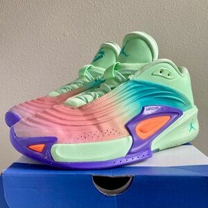 Jordan Luka 3 Blurred Vision Basketball Shoes Size 9 Women - 7.5 Men Nike